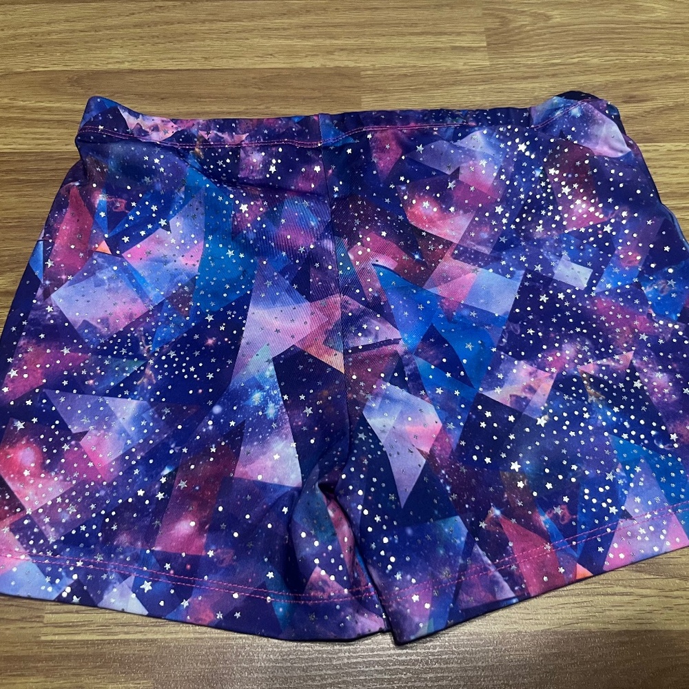 Danskin Girl’s Large Dance/Gymnastics sports bra and shorts set